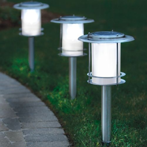 High Performance Solar Powered Path and Walkway Light