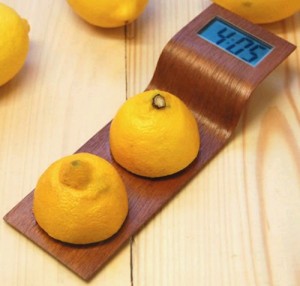 Citrus-Powered Eco-Friendly Clock