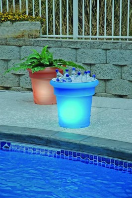 GardenGlo - Solar Powered Lighted Planter